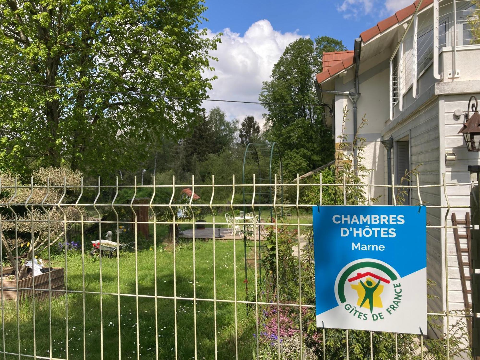 "Aux Chants Des Oiseaux" Domaine De La Renardiere Les Grandes-Loges Εξωτερικό φωτογραφία
